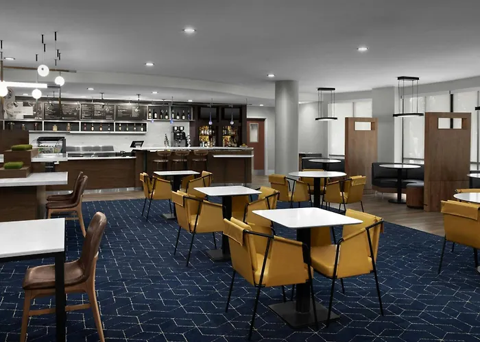 Hotel Courtyard By Marriott Downtown Pensacola