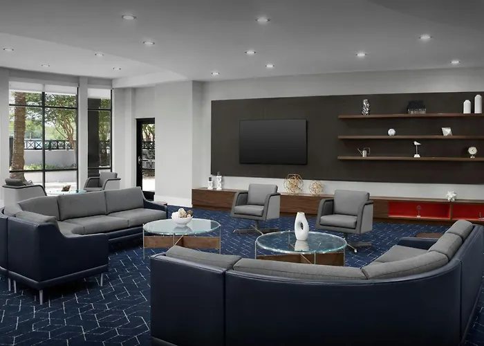 Courtyard By Marriott Downtown Pensacola