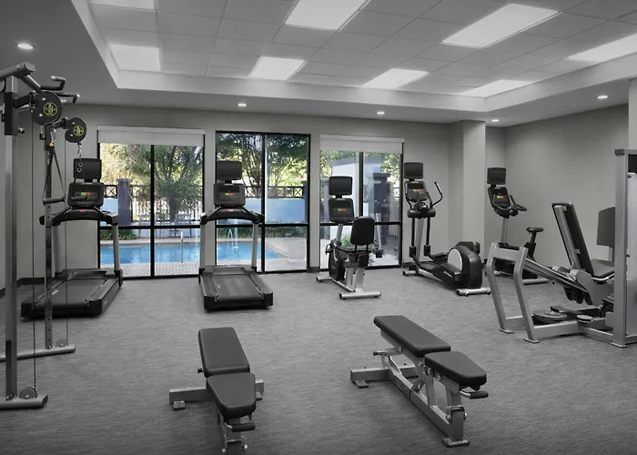 Hotel Courtyard By Marriott Downtown Pensacola