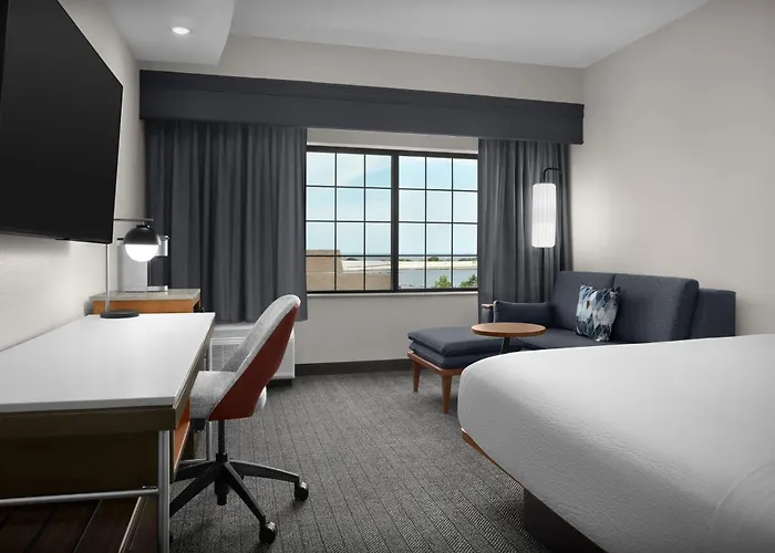 Hotel Courtyard By Marriott Downtown Pensacola