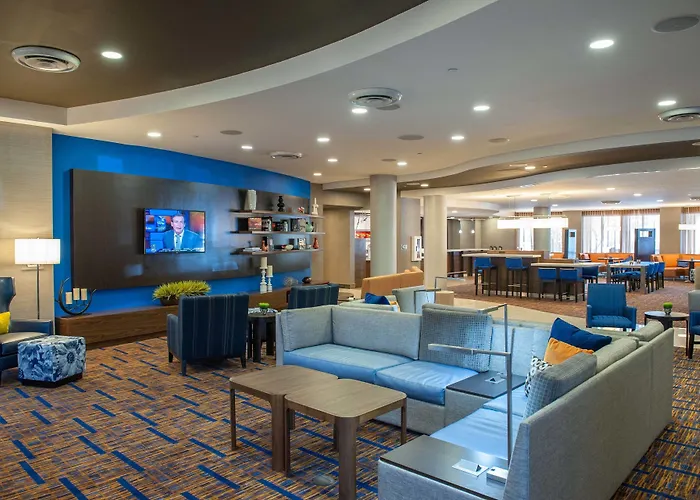 Courtyard By Marriott Downtown Hotel Pensacola