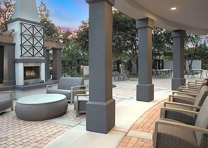 Courtyard By Marriott Downtown Hotel 3*