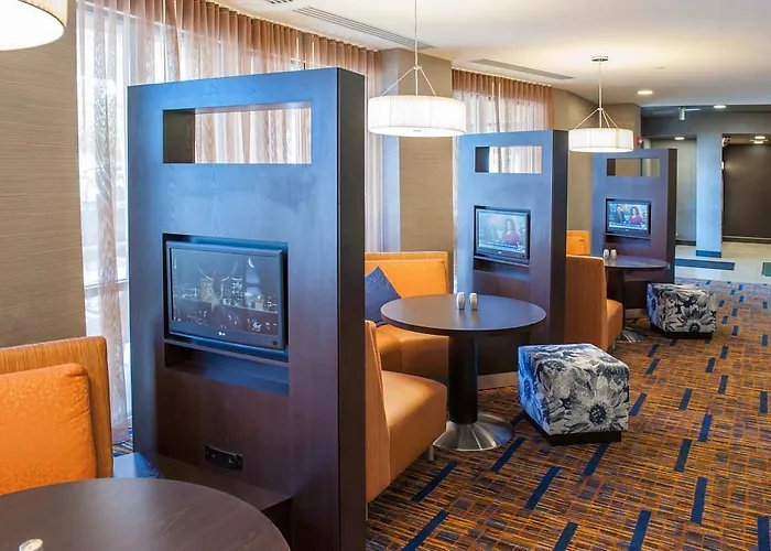 Courtyard By Marriott Downtown Hotel Pensacola