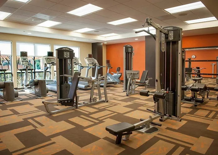 Courtyard By Marriott Downtown